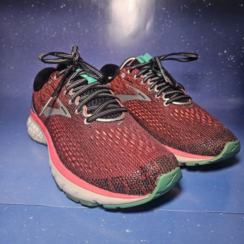 Brooks Ghost 11 Womens Size 9.5  Black Pink Athletic Running Shoes 1202771B017